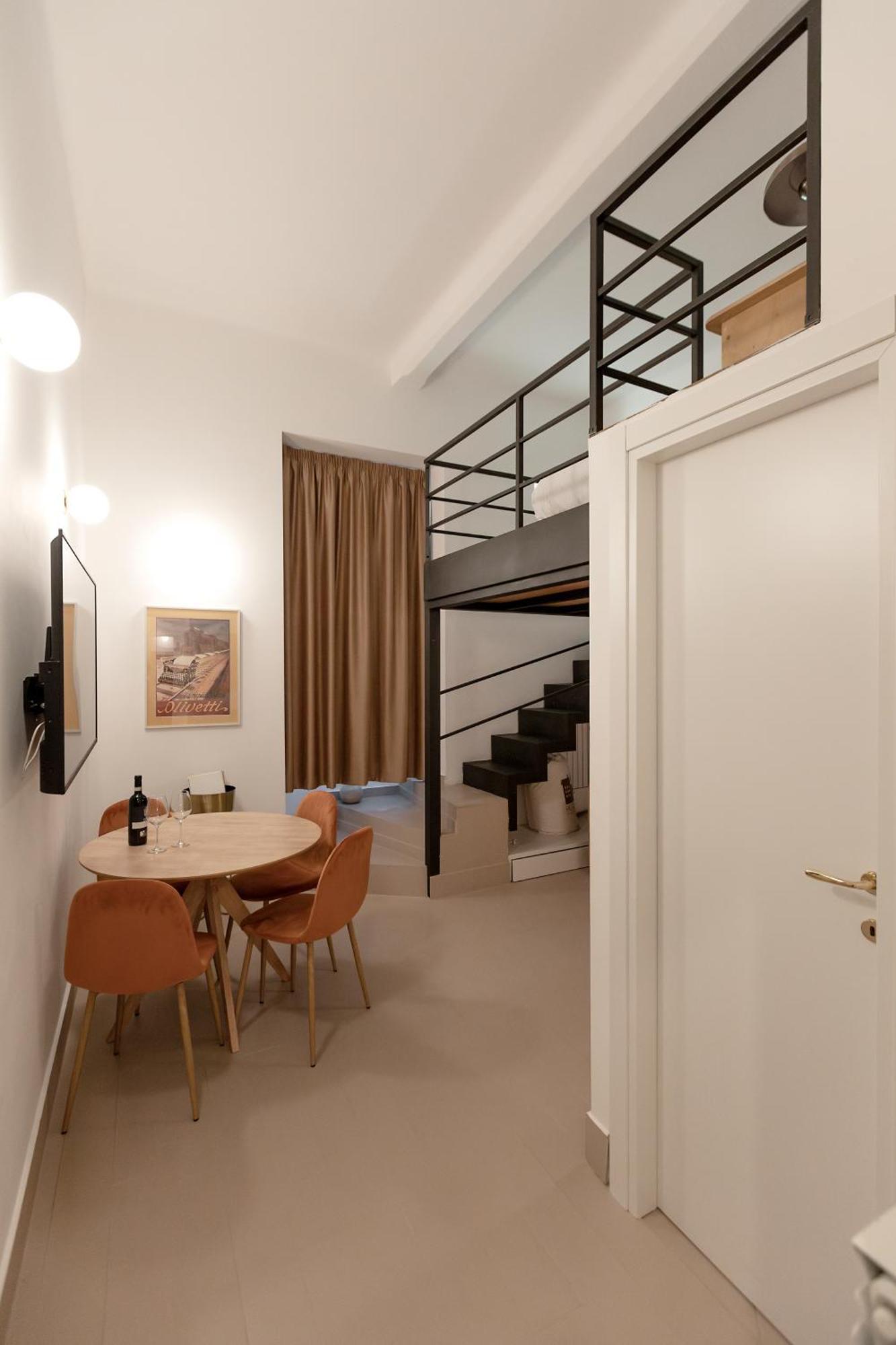 Restart Accommodations Colle Oppio E Paganini Рим Экстерьер фото